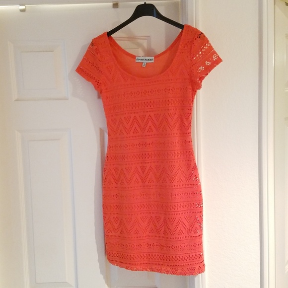 Almost Famous Dresses & Skirts - ALMOST FAMOUS•Orange cap sleeve•Small